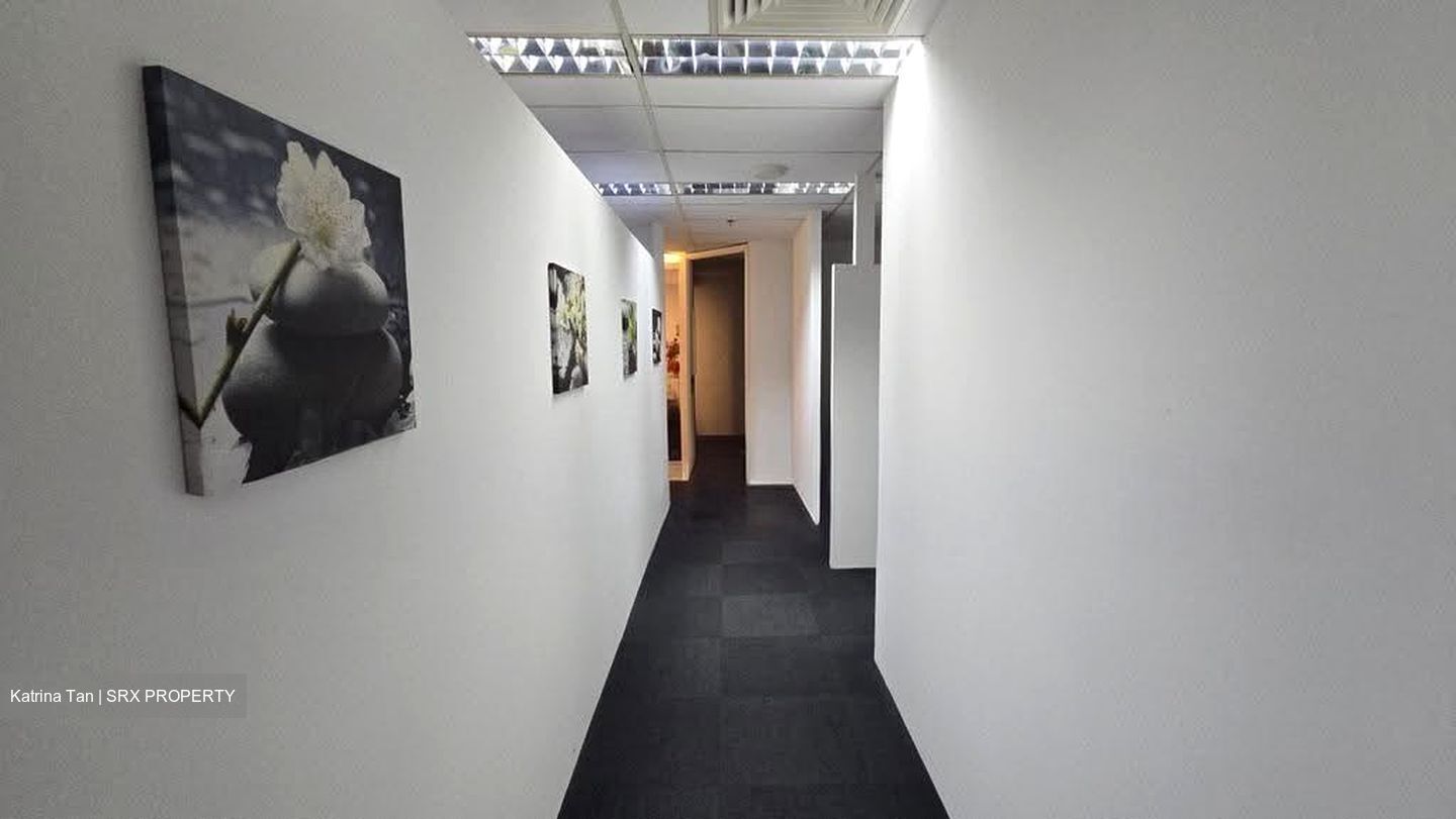 International Plaza (D2), Office #635396431